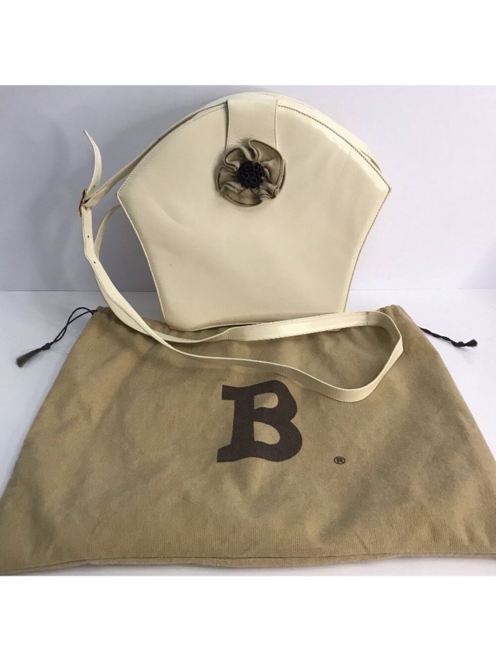 Vintage Bally Leather Purse Ivory Cream Shoulder Strap Floral Detail